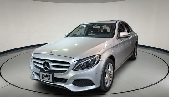 Mercedes Benz • Clase C
