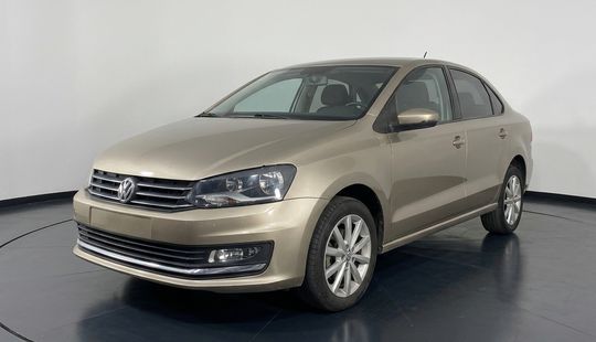 Volkswagen • Vento