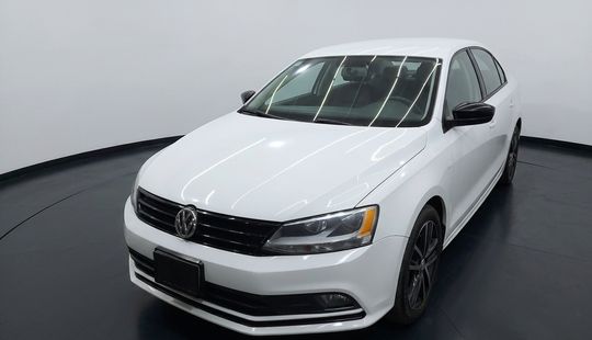 Volkswagen • Jetta