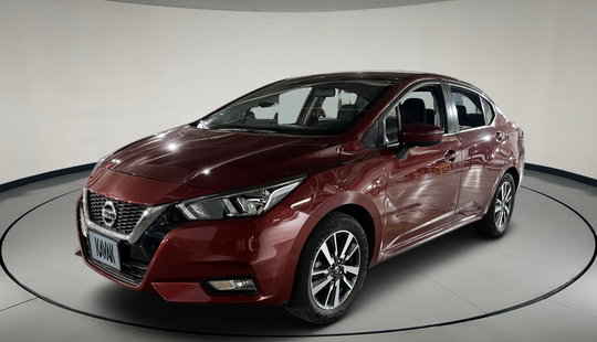 Nissan • Versa
