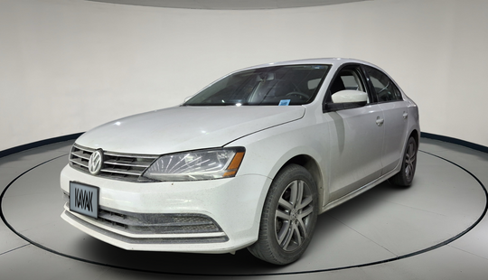 Volkswagen • Jetta