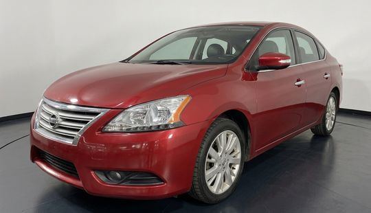 Nissan • Sentra
