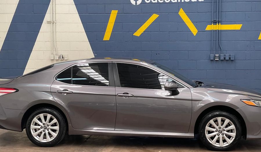 Toyota Camry 2.5 LE AUTO Sedan 2019