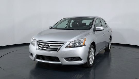 Nissan • Sentra