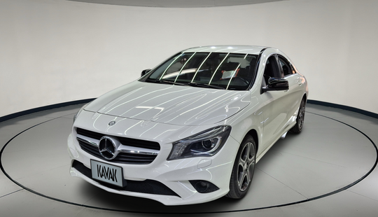 Mercedes Benz • Clase CLA
