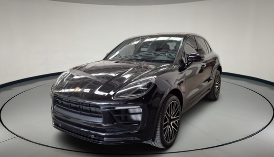 Porsche • Macan