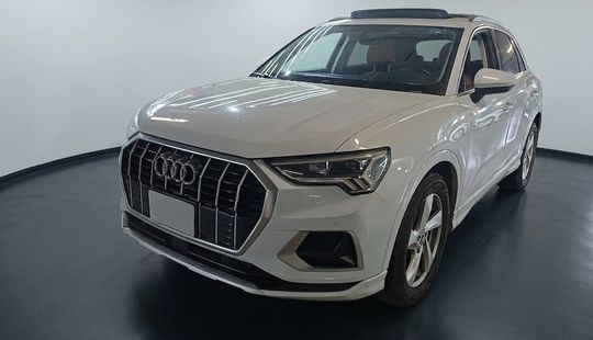 Audi • Q3