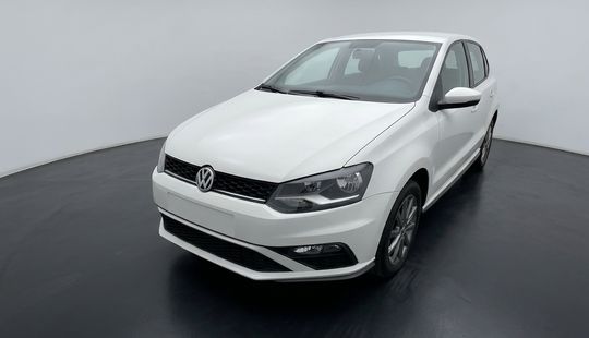 Volkswagen • Polo