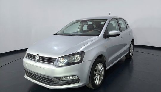 Volkswagen • Polo