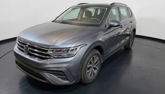 Volkswagen • Tiguan
