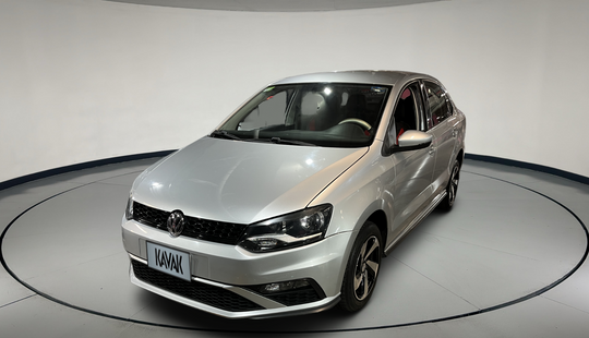 Volkswagen • Vento