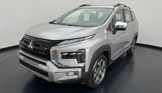 Mitsubishi • Xpander