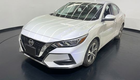 Nissan • Sentra