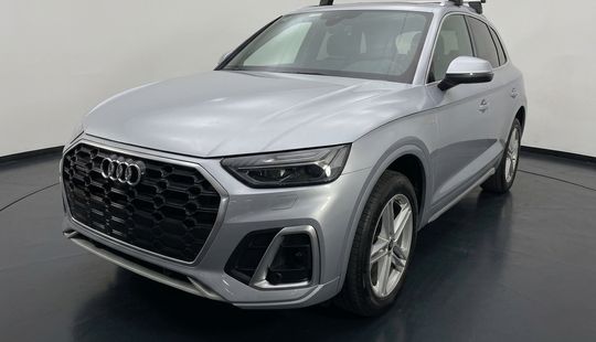 Audi • Q5
