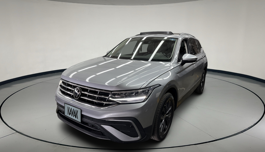 Volkswagen • Tiguan