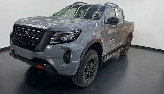 Nissan • Frontier