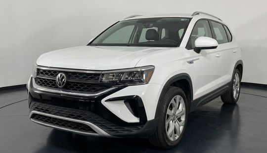 Volkswagen • Taos