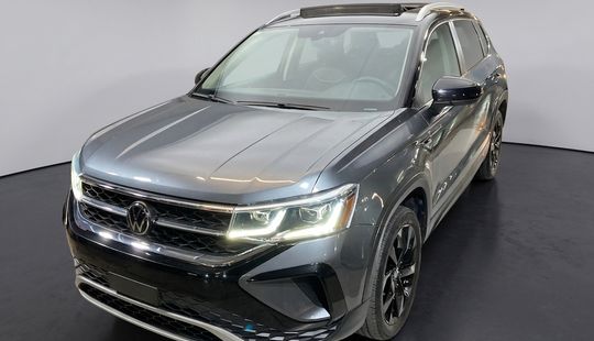 Volkswagen • Taos