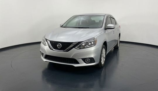 Nissan • Versa