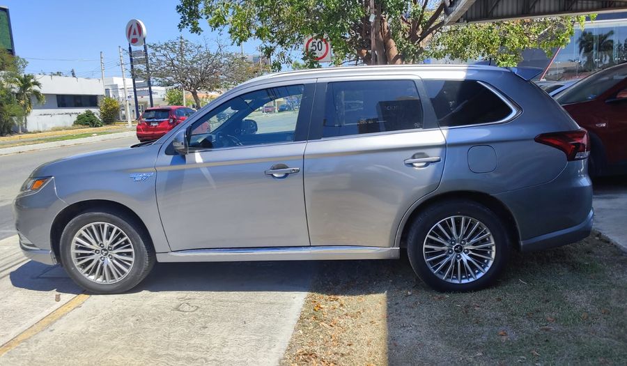 Mitsubishi Outlander 2.4 PHEV LIMITED AUTO 4WD Suv 2021