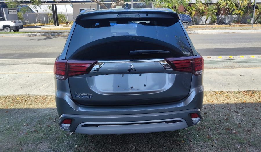 Mitsubishi Outlander 2.4 PHEV LIMITED AUTO 4WD Suv 2021