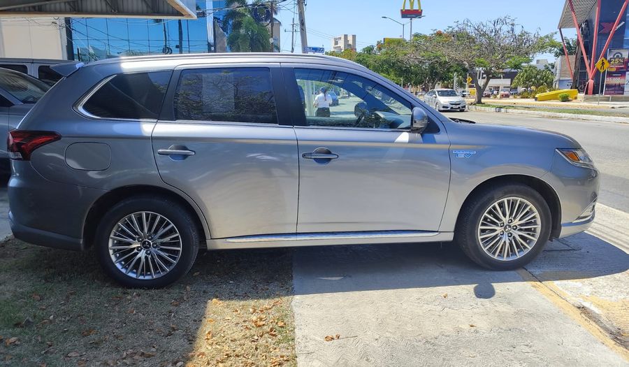 Mitsubishi Outlander 2.4 PHEV LIMITED AUTO 4WD Suv 2021