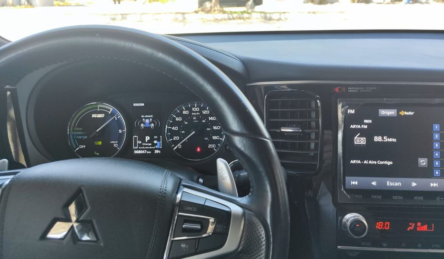 Mitsubishi Outlander 2.4 PHEV LIMITED AUTO 4WD Suv 2021