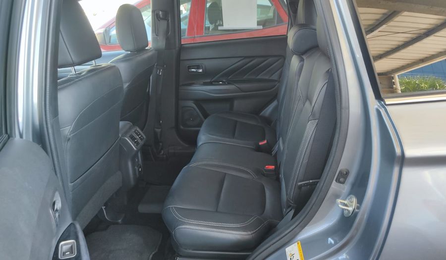 Mitsubishi Outlander 2.4 PHEV LIMITED AUTO 4WD Suv 2021