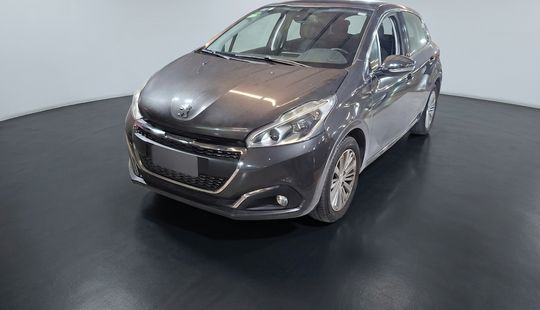 Peugeot • 208