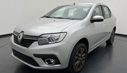 Renault • Logan
