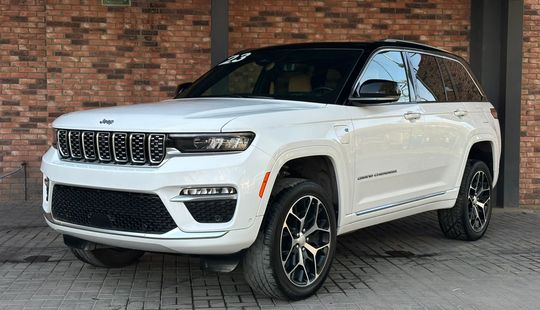 Jeep • Grand Cherokee