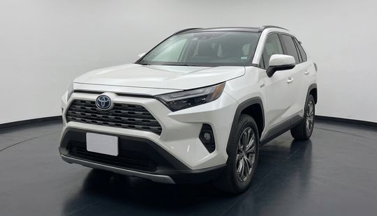 Toyota • RAV4