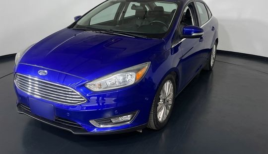 Ford • Focus