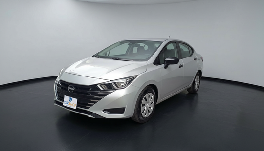 2024 • 49,174 km • Automático