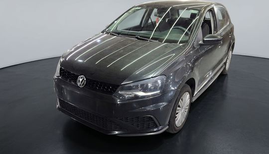 Volkswagen • Polo