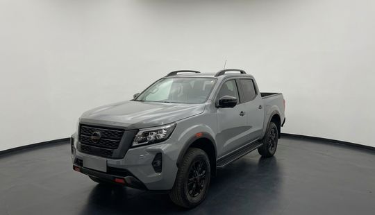 Nissan • Frontier