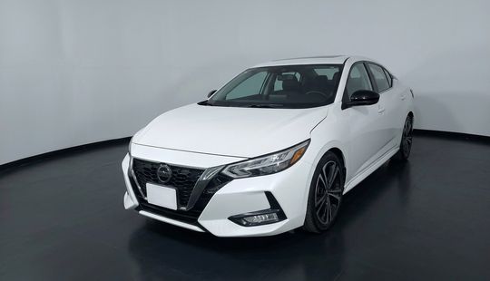Nissan • Sentra