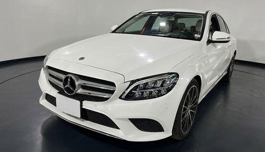 Mercedes Benz • Clase C
