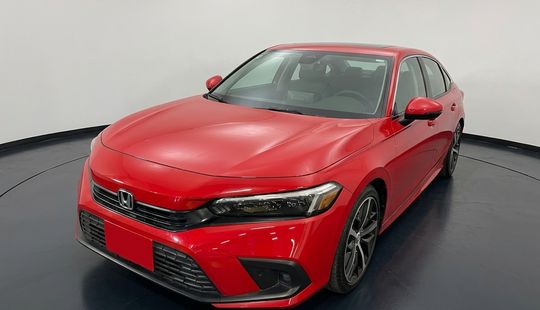 2022 • 72,305 km • Automático