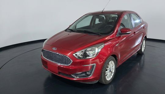 2019 • 80,177 km • Automático