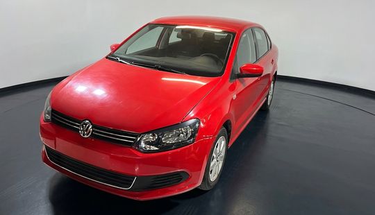 Volkswagen • Vento