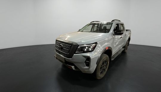 Nissan • Frontier
