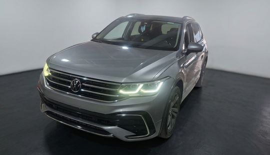 Volkswagen • Tiguan