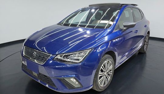 2021 • 48,554 km • Manual