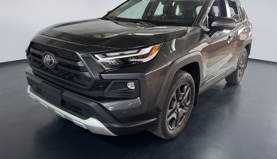 Toyota • RAV4