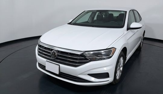Volkswagen • Jetta