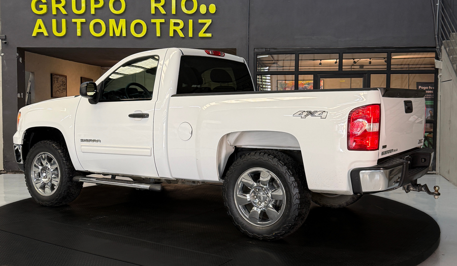 Gmc Sierra 5.3 4X4 REG CAB A Pickup 2011