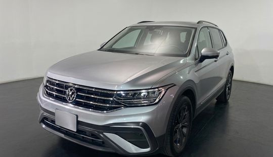 Volkswagen • Tiguan