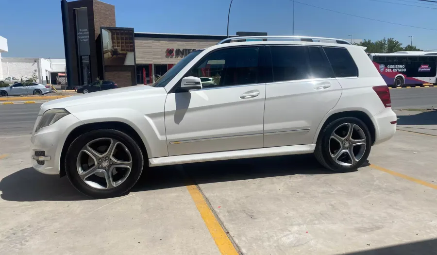 Mercedes Benz Clase Glk 3.5 GLK 300 CGI OFF ROAD 4WD AT Suv 2013