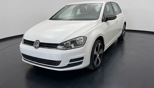 Volkswagen • Golf